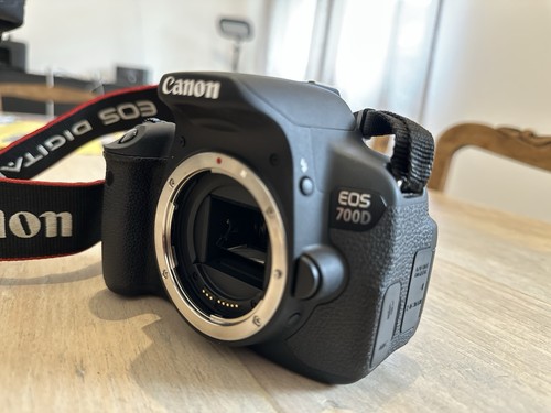 Canon eos 700d - eos,