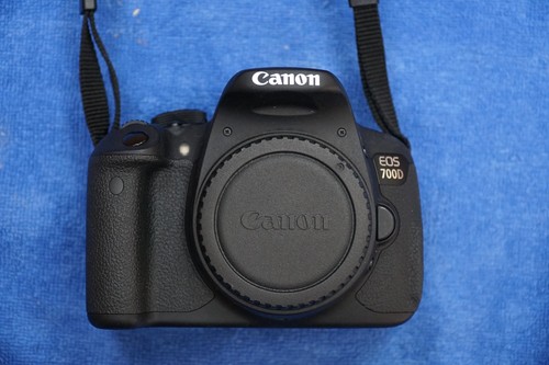 Canon eos 700d mp slr - eos,